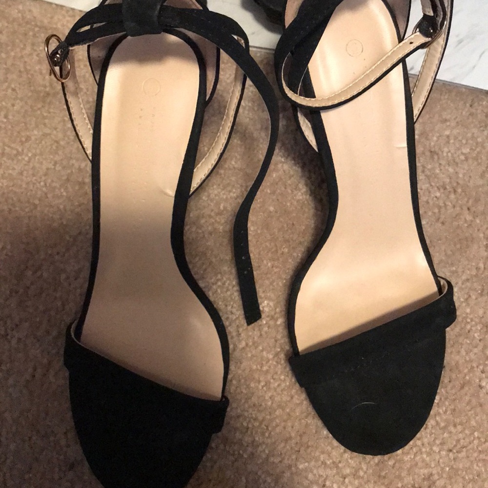 Wild Diva heels, Size 6